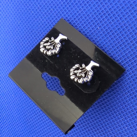 🩸SALE $5.00🩸Tree of Life✳️Earrings Post Style Mini NWT Silver - Picture 1 of 7